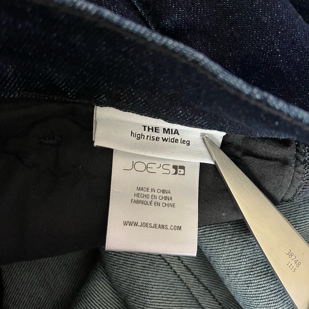 SOLD - Joe’s Mia Wide Leg High Rise Jeans (size 28) - Picture 10 of 13